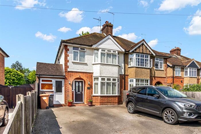 3 Bedroom Semi-Detached House For Sale In Holloways Lane, Welham Green, Hatfield, AL9