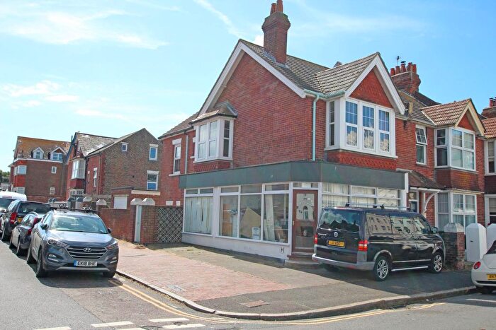 3 Bedroom Flat For Sale In Latimer Road, Eastbourne, BN22