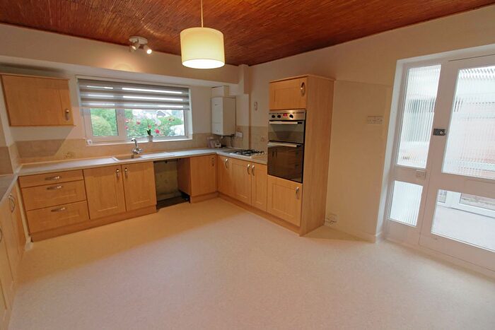 2 Bedroom Detached Bungalow For Sale In Gayhurst Close, Wigston, LE18
