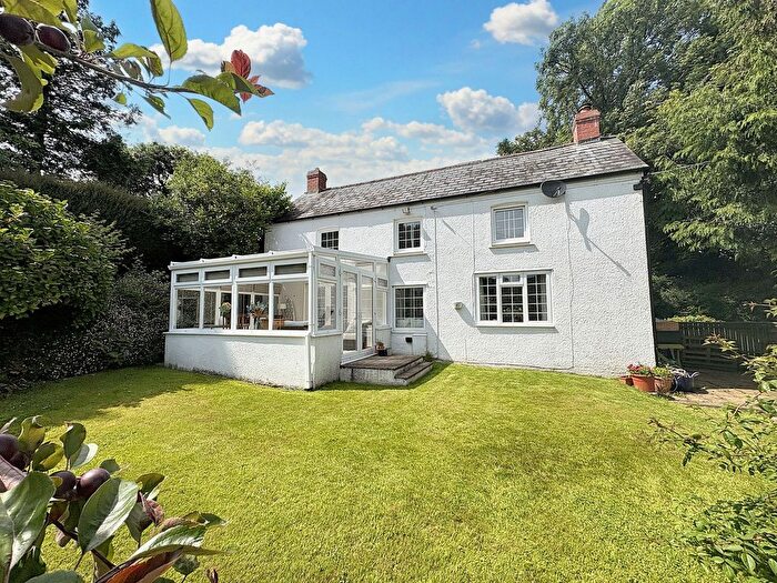 3 Bedroom Detached House For Sale In Gluvian, St Columb Major, TR9