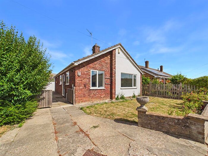 2 Bedroom Detached Bungalow For Sale In Chauntry Road, Alford, LN13