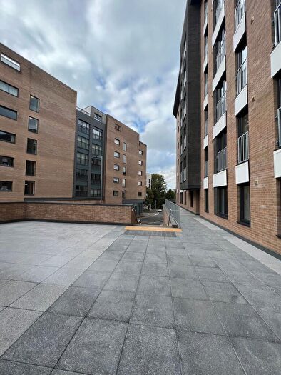 2 Bedroom Flat To Rent In Bell Street, Glasgow, Glasgow City, G4