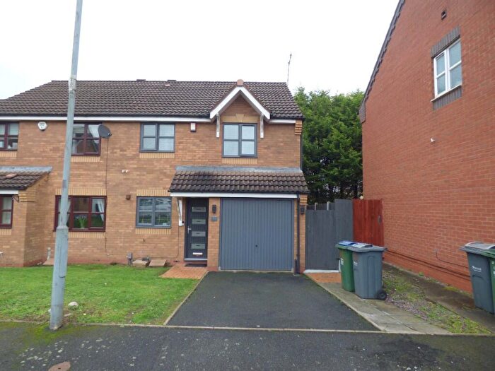 3 Bedroom Semi Detached House To Rent In Navigation Lane, West Bromwich, West Midlands, B71