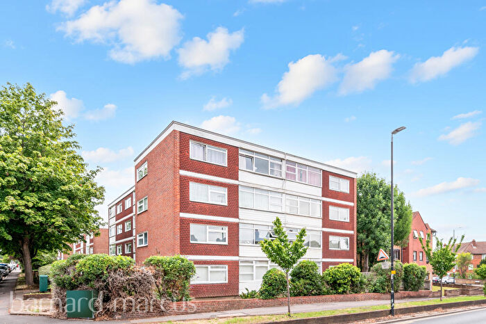 2 Bedroom Apartment To Rent In Springfield Road, Wallington, SM6