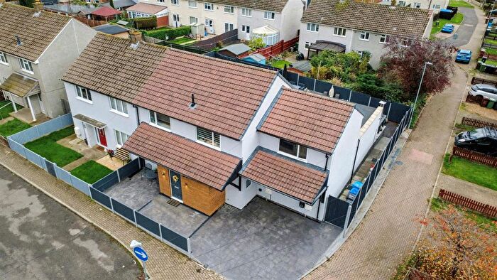 5 Bedroom Semi Detached House For Sale In Romney Road, Corby, NN18