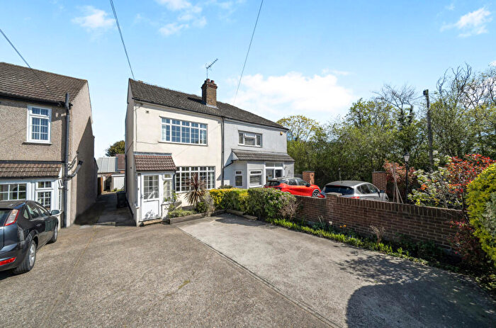 2 Bedroom Semi Detached House For Sale In St James Lane, Greenhithe, Kent, DA9