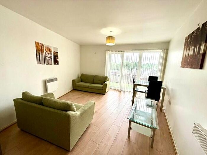 2 Bedroom Apartment To Rent In The Drum, Sportscity, M11