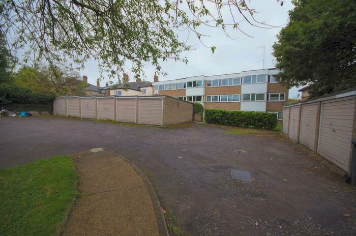 Garage / Parking To Rent In Rear Of Albany, Access Via Hutton Grove, N12