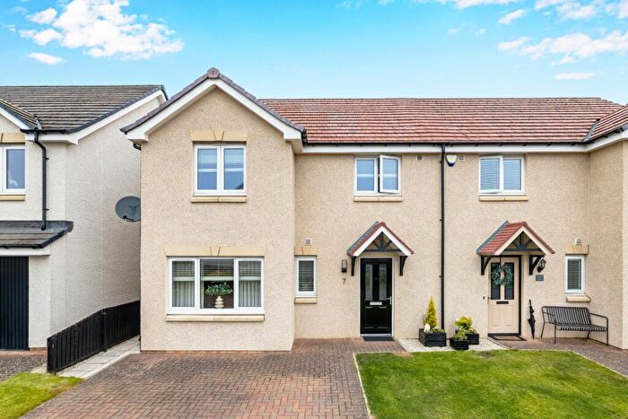 3 Bedroom Semi Detached House For Sale In Auld Coal Drive, Bonnyrigg, Midlothian, EH19