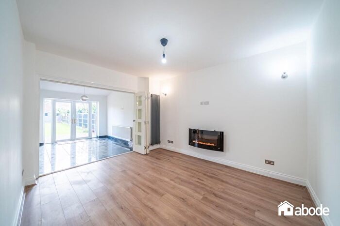 7 Bedroom Semi-detached House For Sale In Rosemoor Drive, Liverpool, L23