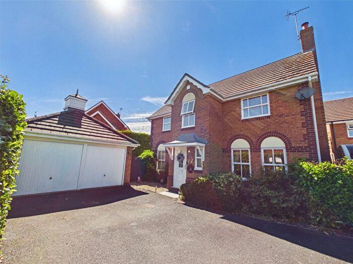 4 Bedroom Detached House For Sale In Corfe Avenue, Worcester, Worcestershire, WR4