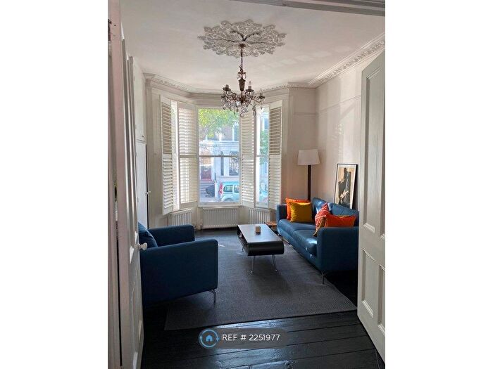 1 Bedroom Flat To Rent In Ladbroke Grove, London, W10