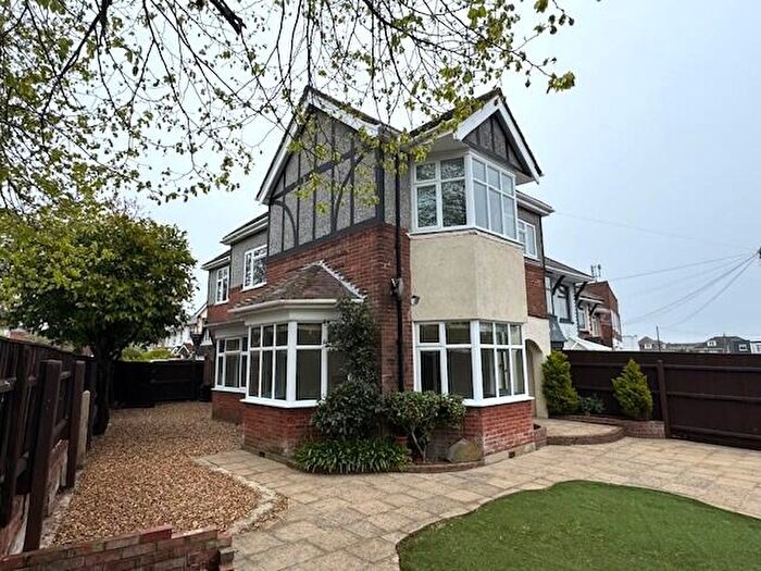 4 Bedroom Detached House For Sale In Jameson Road, Winton, BH9