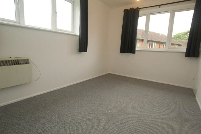 1 Bedroom Terraced House To Rent In Caravere Close, Cambridge, CB4