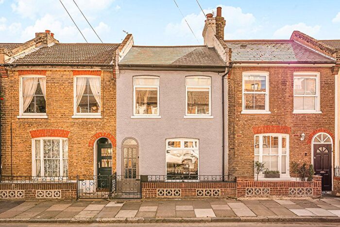 3 Bedroom Terraced House For Sale In Mauritius Road, London, London, SE10