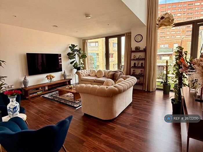 3 Bedroom Flat To Rent In Kilburn Park Road, London, NW6