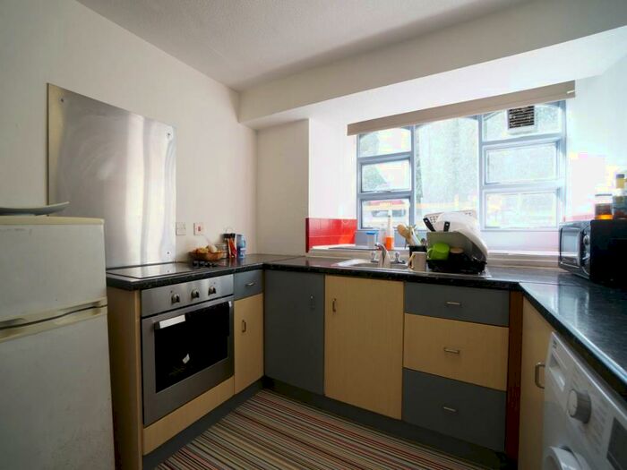 1 Bedroom Flat To Rent In Garth Road, Bangor, LL57