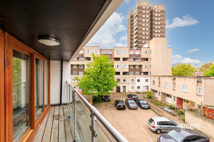 1 Bedroom Apartment To Rent In Vallance Road, Shoreditch, London, E1