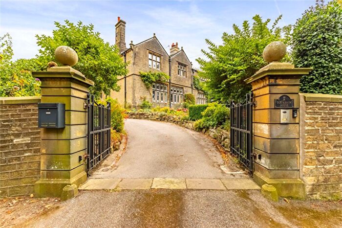 4 Bedroom Semi-Detached House For Sale In Corn Bank, Netherton, Huddersfield, HD4