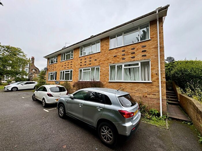 2 Bedroom Maisonette To Rent In Tayles Hill Drive, Ewell, KT17