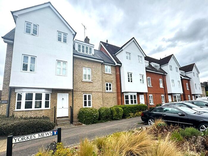 2 Bedroom Flat To Rent In Yorkes Mews, Priory Street, Ware, Hertfordshire, SG12