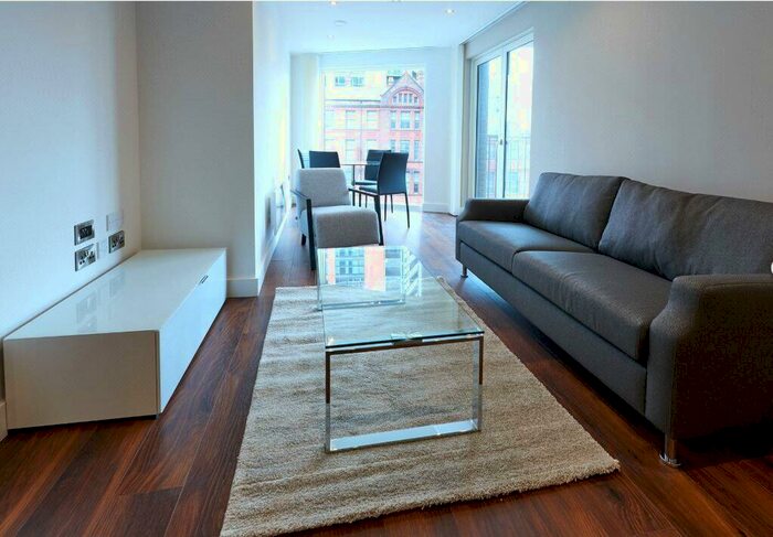 2 Bedroom Apartment To Rent In New Bridge Street Salford, M3