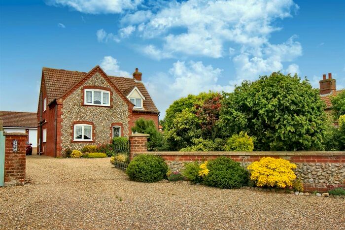 3 Bedroom Detached House For Sale In Whimpwell Green, Happisburgh, Norwich, NR12