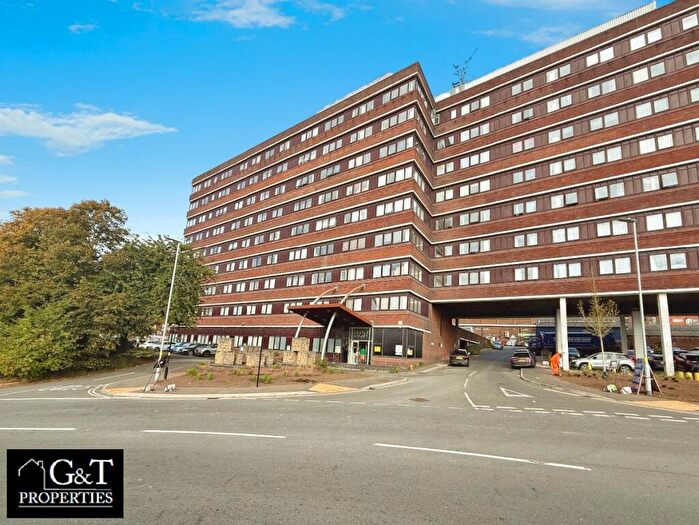 2 Bedroom Apartment To Rent In Castle Court, The Minories, Dudley, DY2