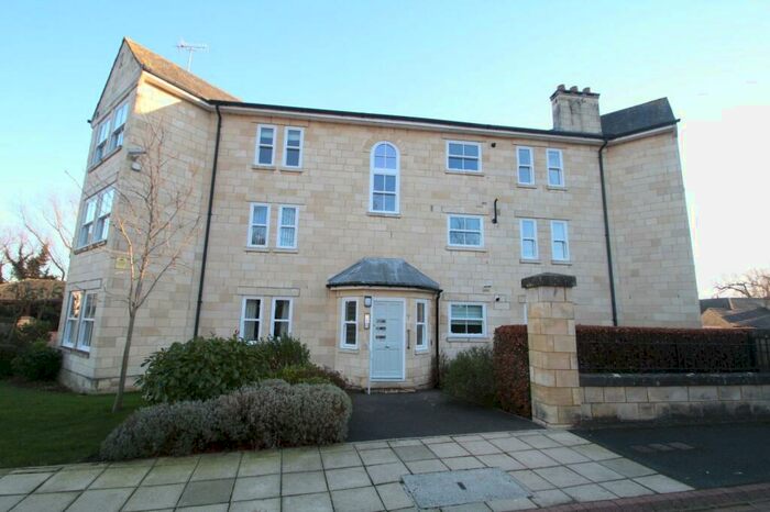 2 Bedroom Flat To Rent In Riverdale Gardens, Boston Spa, Wetherby, West Yorkshire, LS23