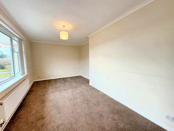 4 Bedroom Detached Bungalow For Sale In Owl End Way, Lower Boddington, NN11