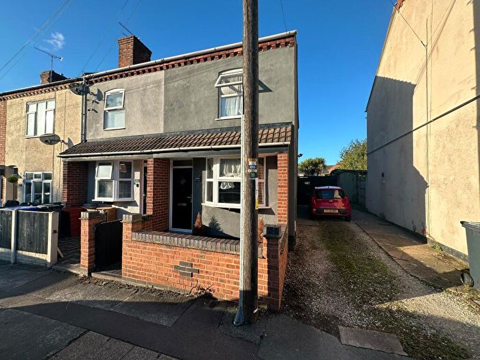 3 Bedroom End Of Terrace House For Sale In Heath Road, Stapenhill, Burton-on-Trent, DE15