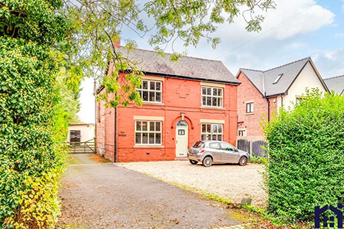 5 Bedroom Detached House For Sale In Chain House Lane, Whitestake, PR4