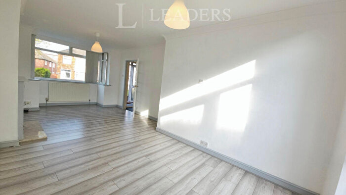 3 Bedroom End Of Terrace House To Rent In Sunbury Road, CV3