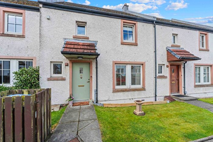 3 Bedroom Terraced House For Sale In Craigflower View, Torryburn, Dunfermline, KY12