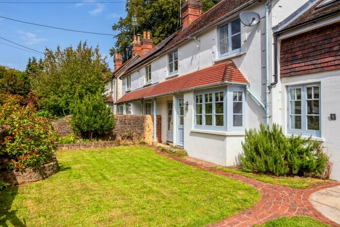 4 Bedroom Semi-Detached House To Rent In Beech Hill Headley Down, GU35