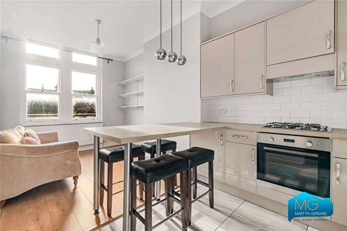 2 Bedroom Flat To Rent In Crouch End Hill, Crouch End, London, N8