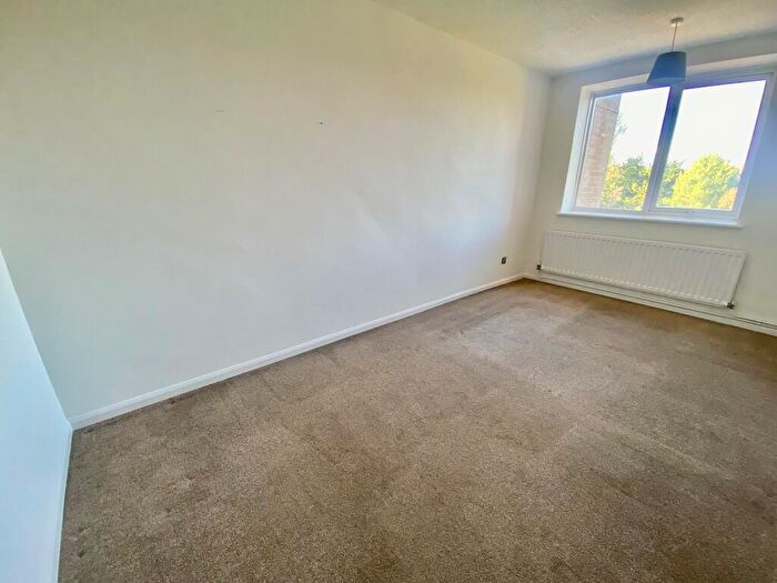 2 Bedroom Flat To Rent In Bourne Pines, Christchurch Road, Bournemouth, BH1
