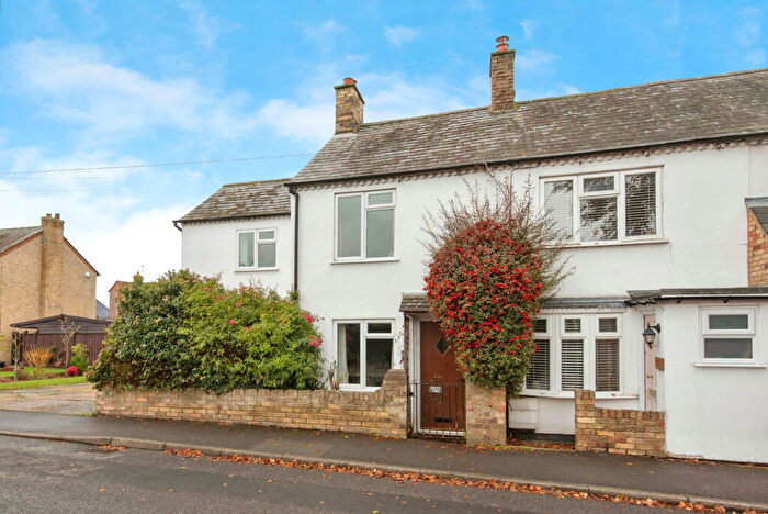 2 Bedroom End Of Terrace House For Sale In Ivel Road, Shefford, SG17