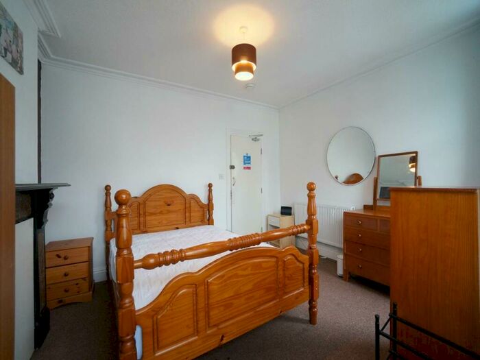 4 Bedroom House To Rent In Craig-Y-Don Road, Bangor, Gwynedd, LL57