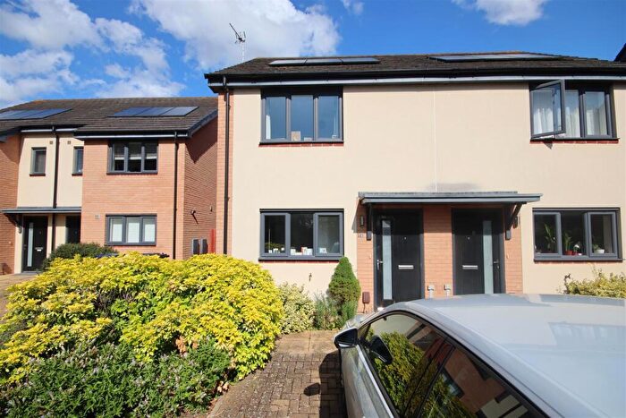 2 Bedroom House To Rent In Latimer Close, Cambridge, CB5