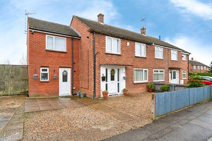 4 Bedroom Semi Detached House For Sale In Allen Road, Ramsey, Huntingdon, PE26