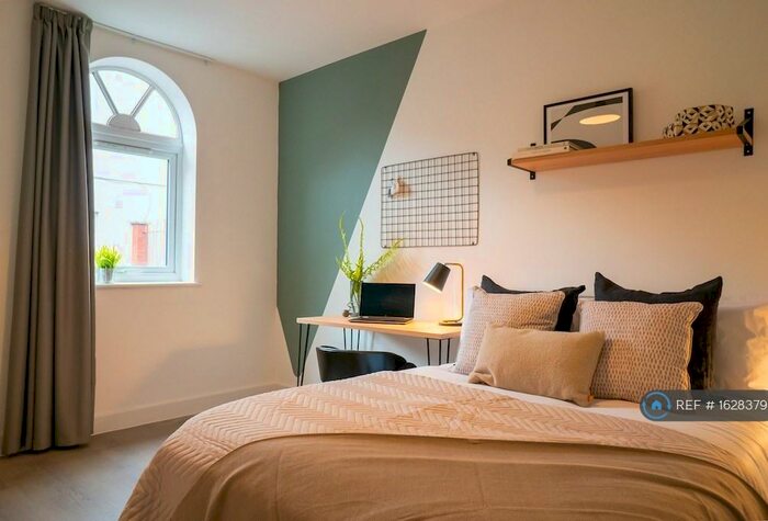 6 Bedroom Flat To Rent In Thesiger Street, Lincoln, LN5