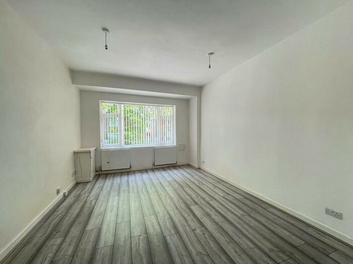 1 Bedroom Ground Flat To Rent In Lisburn Lane, TueBrook, Liverpool, L13