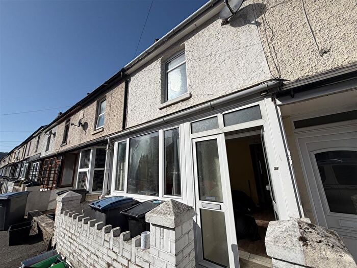 2 Bedroom Terraced House To Rent In Manor Road, Dover, CT17