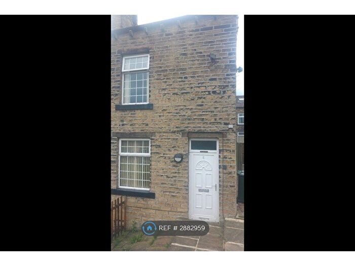 2 Bedroom Terraced House To Rent In Acorn Street, Keighley, BD21