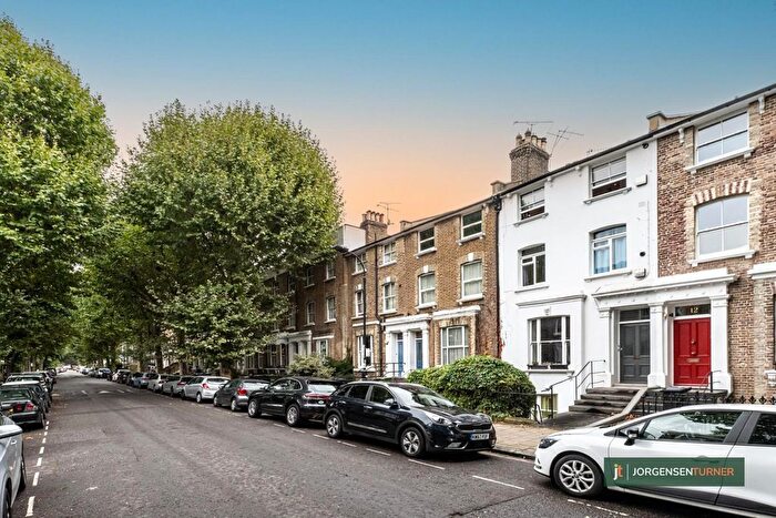 1 Bedroom Flat For Sale In Loftus Road, Shepherds Bush, London, W12