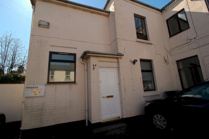 2 Bedroom Flat To Rent In Ingestre Road, Stafford, ST17