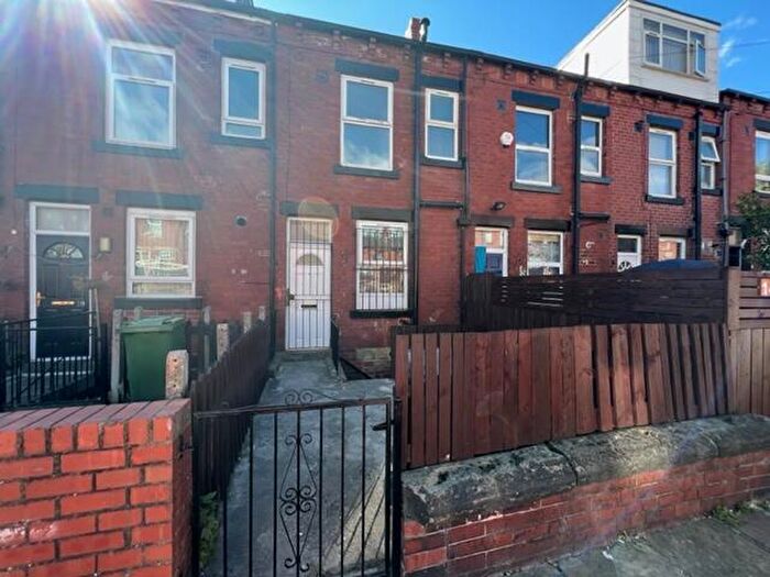 4 Bedroom Terraced House To Rent In Harlech Terrace, Leeds, West Yorkshire, LS11