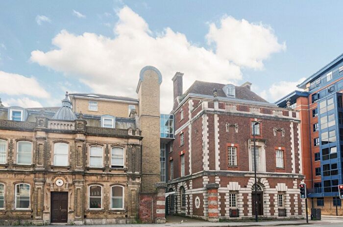 2 Bedroom Flat To Rent In Neptune Way, Southampton, Hampshire, SO14