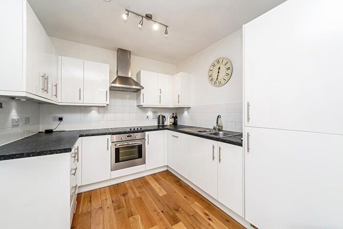 1 Bedroom Flat For Sale In Jacks Farm Way, London, E4